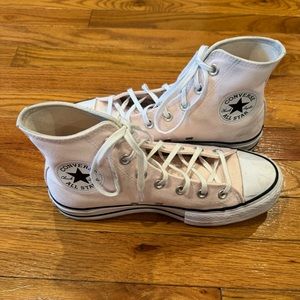 Converse Women's Chuck Taylor All Star Lift High Top Sneakers- size 8